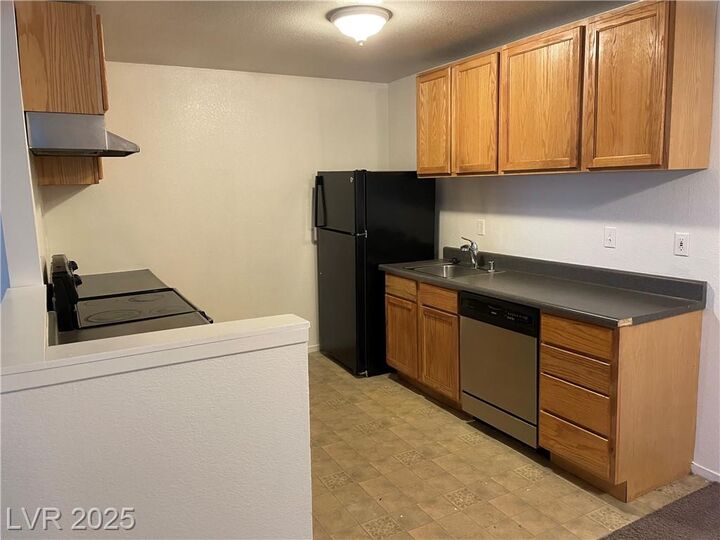 Property Photo:  5141 Lindell Road 204  NV 89118 