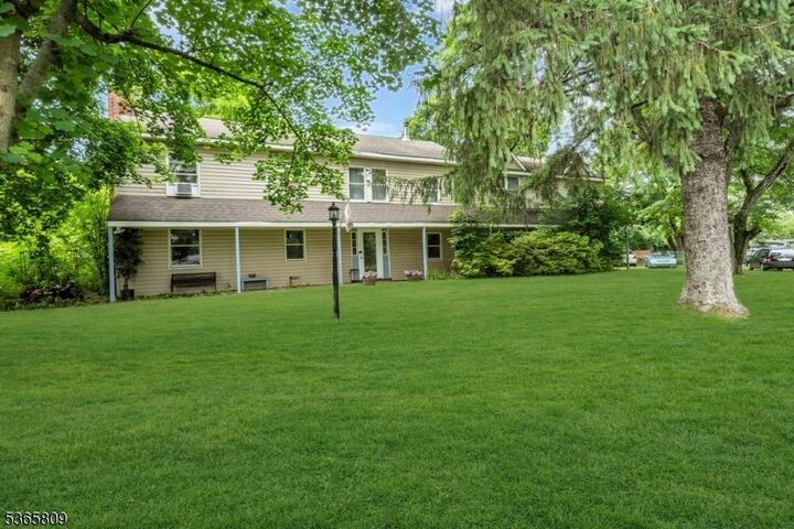 Property Photo:  9 Mueller Lane  NJ 07882 