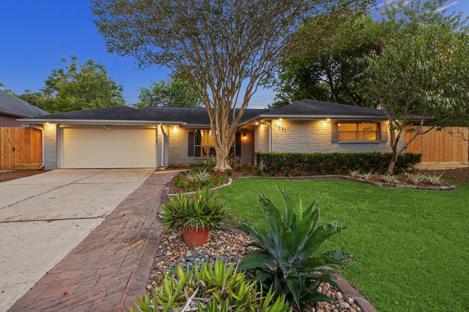 Property Photo:  11531 Gaymoor Drive  TX 77035 