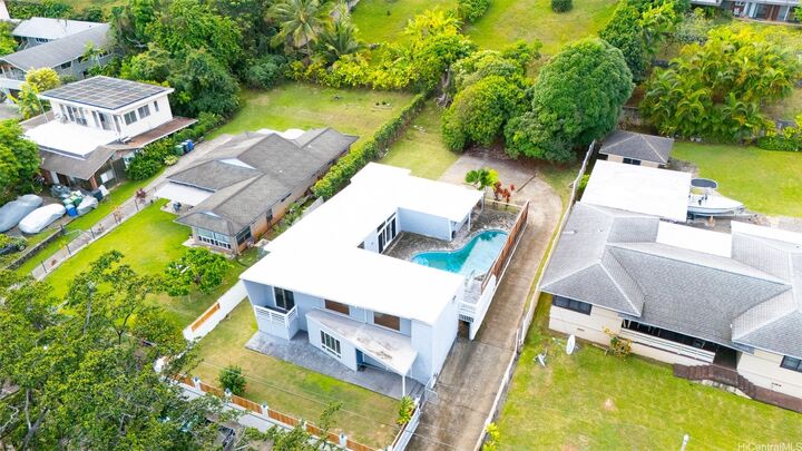 Property Photo: 47-402 Kamehameha Highway HI 96744