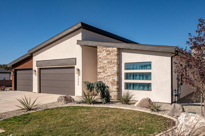 Property Photo:  3354 W Spring Cir  UT 84720 