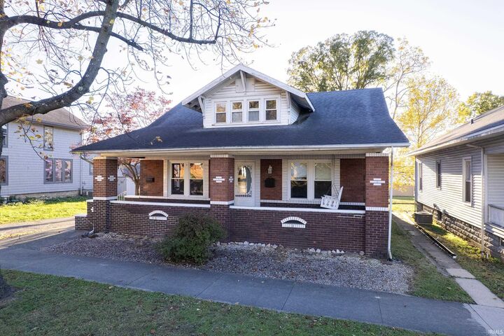 518 Chestnut Street  Mount Carmel IL 62863 photo