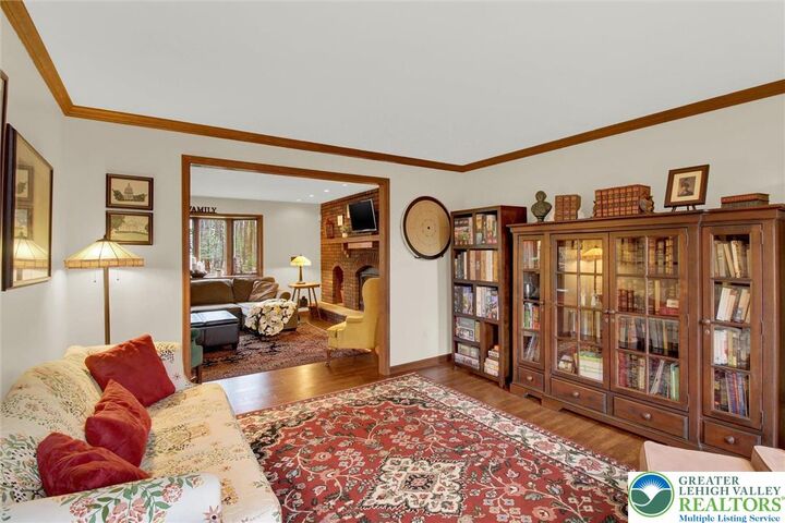 Property Photo:  426 Joanne Court  PA 18321