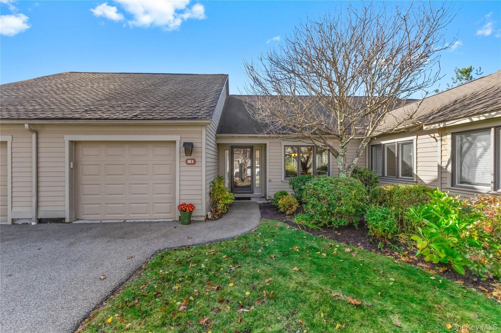 Property Photo: 882 Heritage Hills B NY 10589