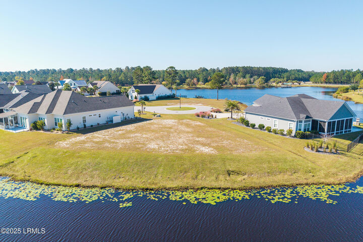 Property Photo:  564 River Oak Way  SC 29927 