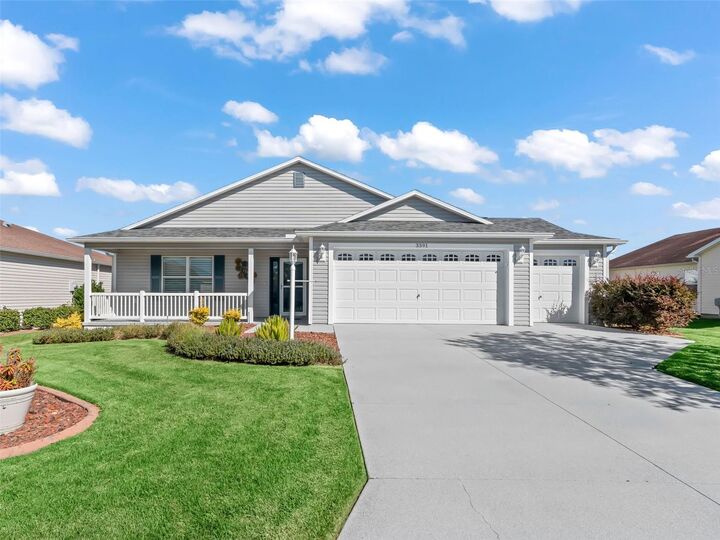 3391 Belcherry Loop  The Villages FL 32163 photo