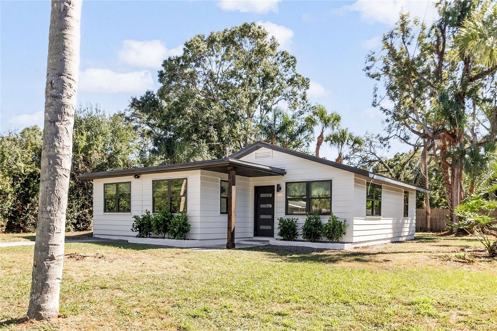 Property Photo:  1122 40th Street  FL 34234