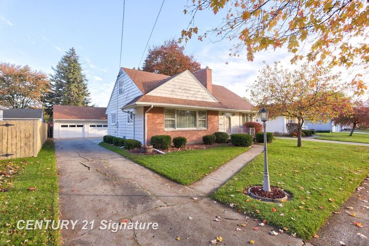 Property Photo:  2838 Deindorfer Street  MI 48602 