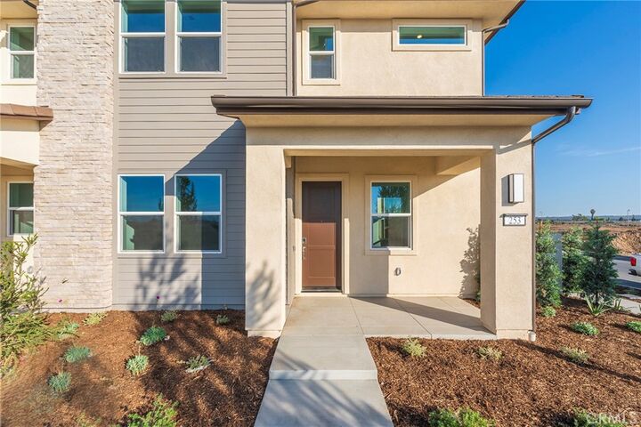 Property Photo:  253 Westdale  CA 92618 