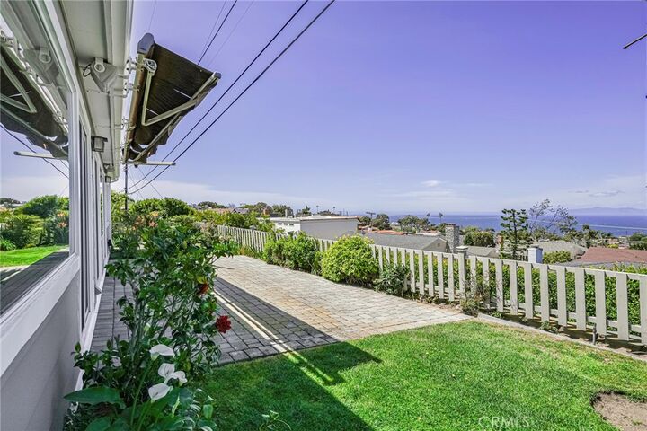 Property Photo:  117 Paseo De Granada  CA 90277 