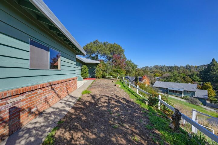 Property Photo: 832 Holly Hills Drive CA 95603