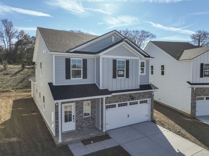 Property Photo: 537 Canal Circle N TN 37214