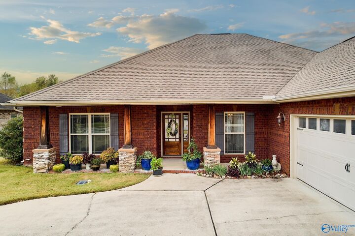 2508 Caldwell Park Court  Owens Cross Roads AL 35763 photo