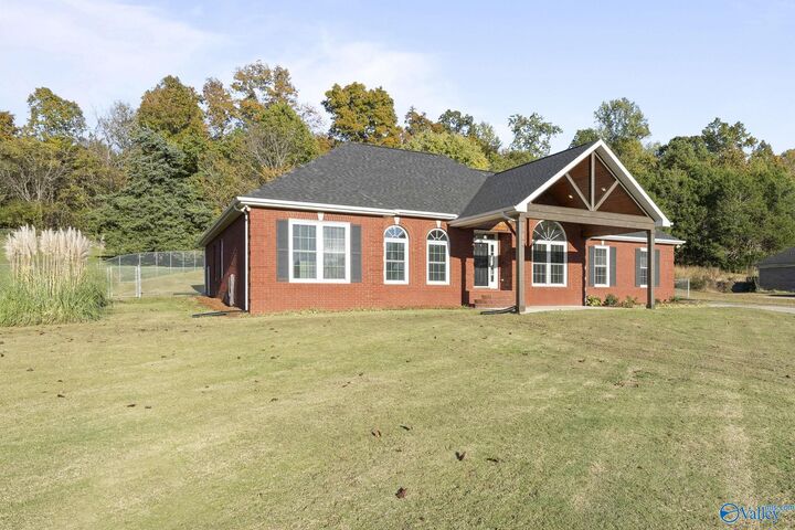 Property Photo: 985 Hurricane Road AL 35761