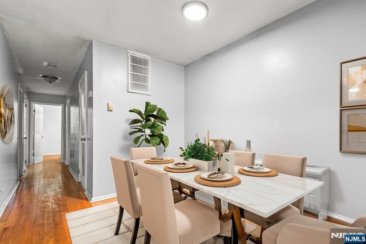 Property Photo:  12 Bayview Avenue  NJ 07305 