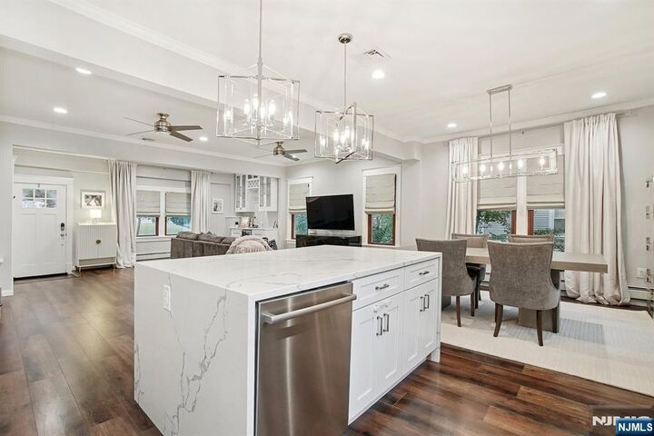 160 Alexander Avenue  Nutley NJ 07110 photo