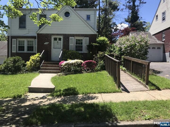 40 Dohrman Avenue  Teaneck NJ 07666 photo