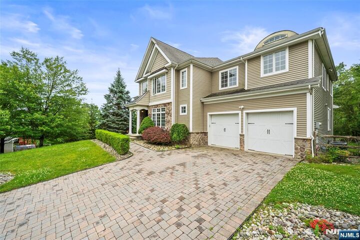 Property Photo:  65 Overlook Ridge  NJ 07436 