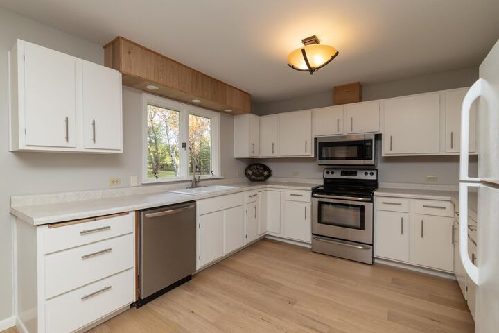 Property Photo:  1221 Pearl Street  WI 54021