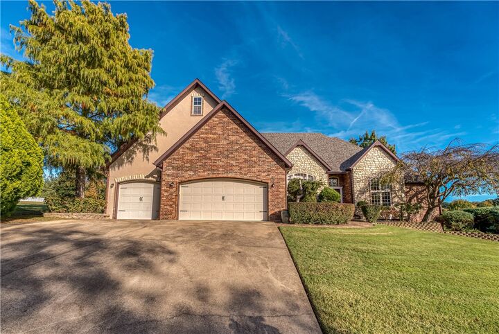 Property Photo:  1903 Daly Drive  AR 72601 