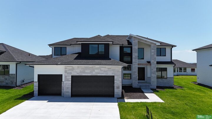 21137 Ellison Avenue  Elkhorn NE 68022 photo