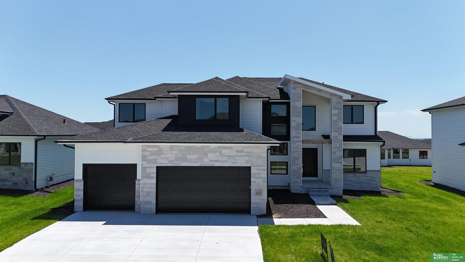 Property Photo:  21137 Ellison Avenue  NE 68022 