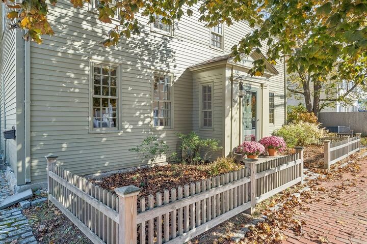 Property Photo:  288 Merrimac St  MA 01950 