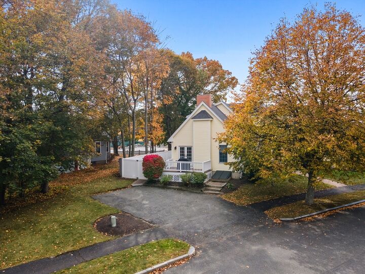 Property Photo:  3 Garden Lane 3  MA 01880 