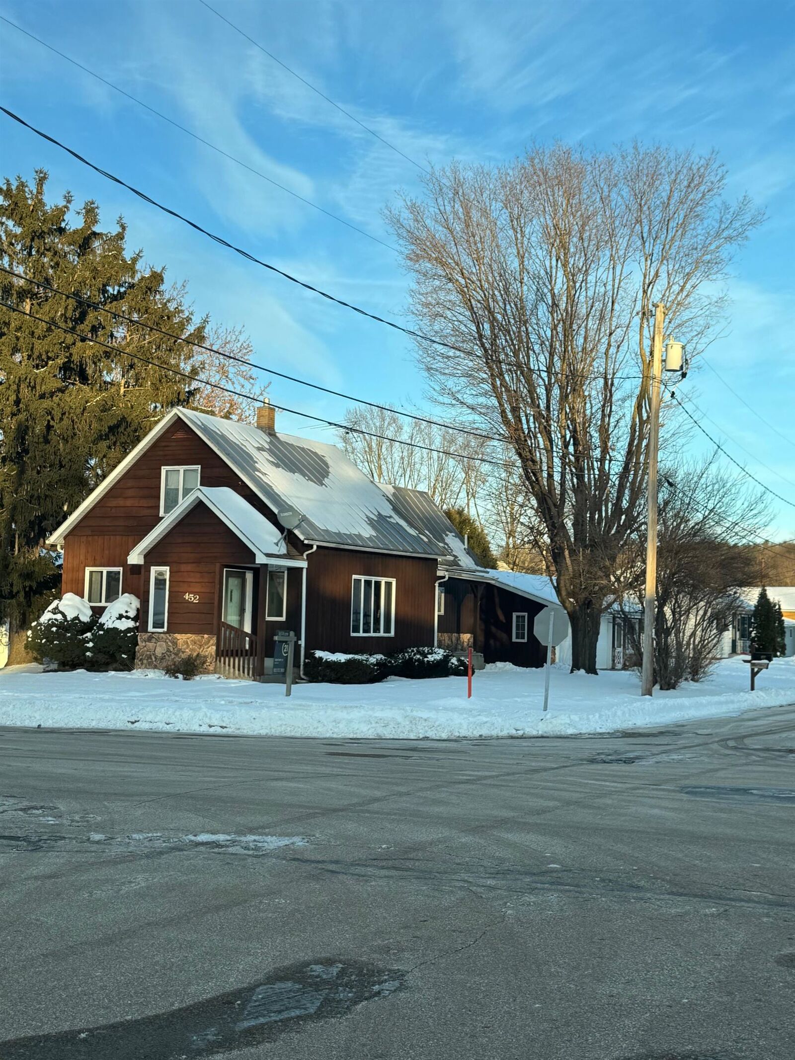 Property Photo:  452 Mill Street  WI 54949-9260 