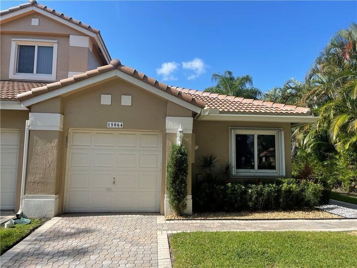15864 SW 10th Street  Pembroke Pines FL 33027 photo