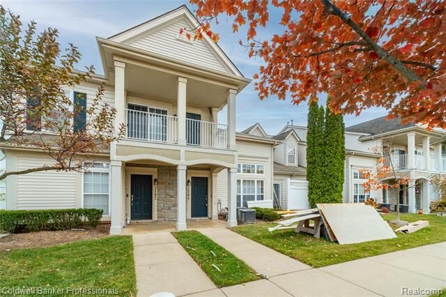 Property Photo: 2104 Trailway Court MI 48390