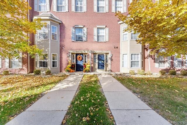 Property Photo:  10868 Pardee Road 10868  MI 48180 