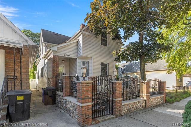 Property Photo:  8239 Lafayette Boulevard  MI 48209 