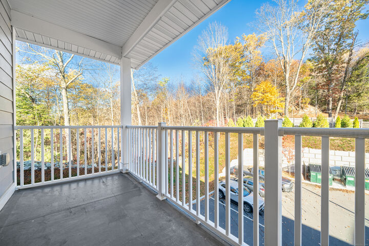 Property Photo:  401 Albany Turnpike 308  CT 06019 