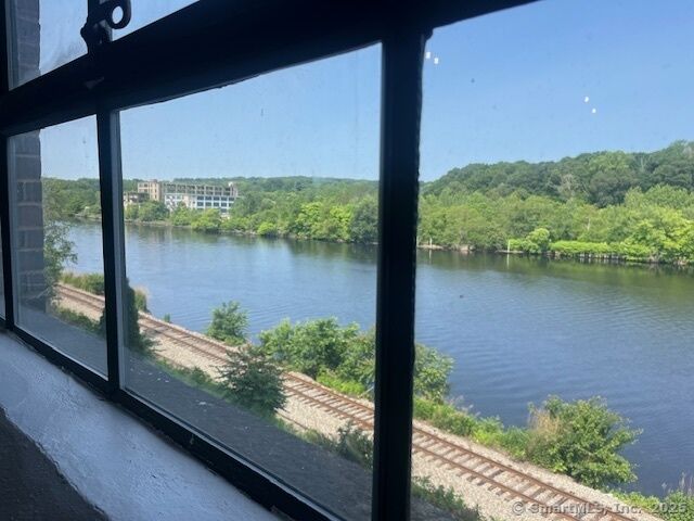 Property Photo:  68 Thermos Avenue 206B  CT 06360 