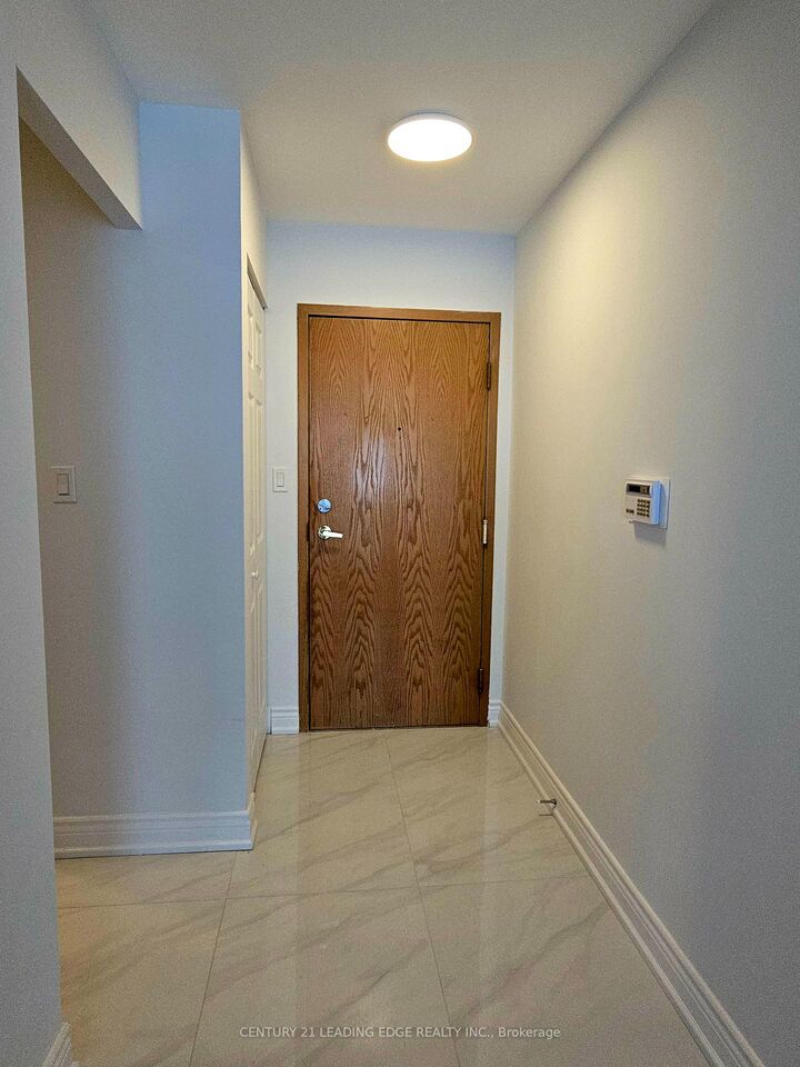 Property Photo: 88 Corporate Drive 1107 ON M1H 3G6