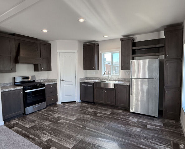 Property Photo: 202 Darlington Way UT 84041