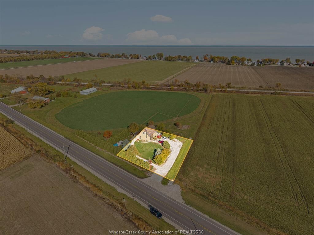 Property Photo:  9912 Tecumseh  ON N0R 1N0 