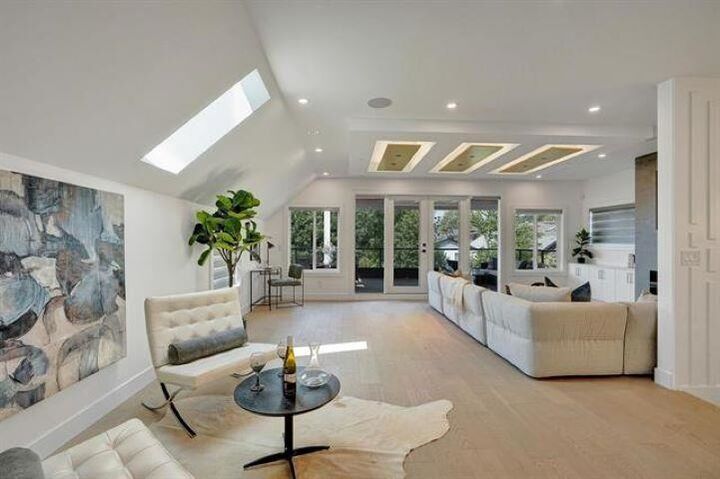 Property Photo: 923 Stayte Road BC V4B 4Y7