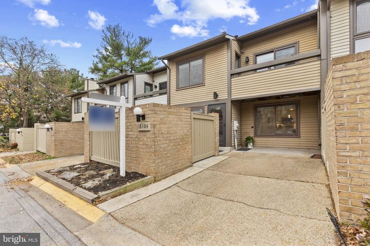 Property Photo: 18104 Kilrush Court MD 20886