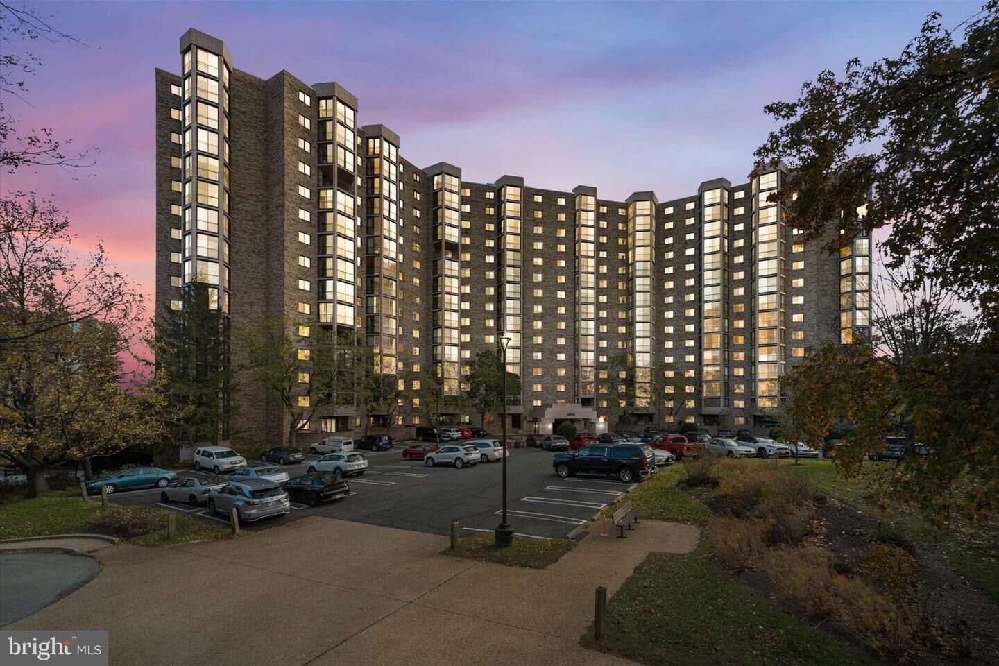 Property Photo:  5902 Mount Eagle Drive 1410  VA 22303 