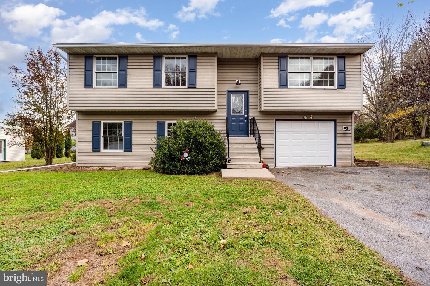 Property Photo: 404 Shelleys Lane PA 17319