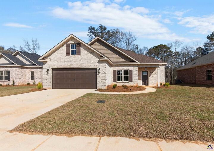 Property Photo:  600 Bristleleaf Path  GA 31047 
