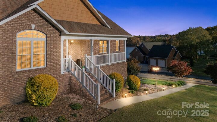 Property Photo: 465 Espie Little Road NC 28681