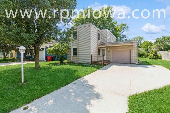 3323 Harcourt Drive  Ames IA 50010 photo