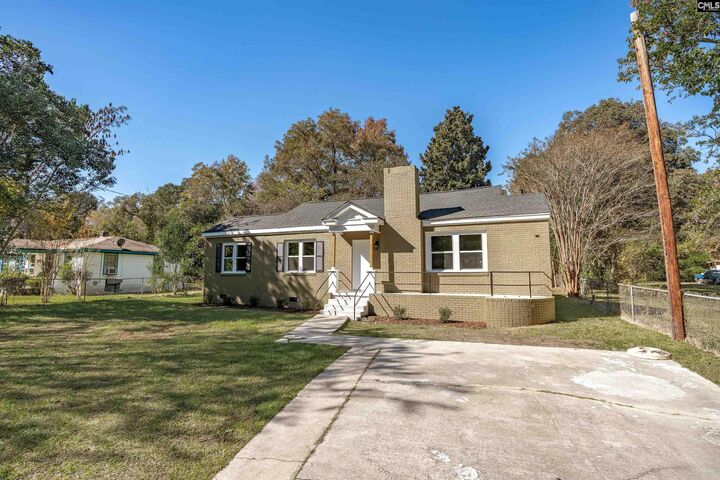 Property Photo: 2011 Smith SC 29209