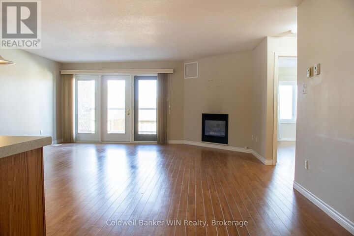 Property Photo: 401 Birmingham Street East 211 ON N0G 2L2