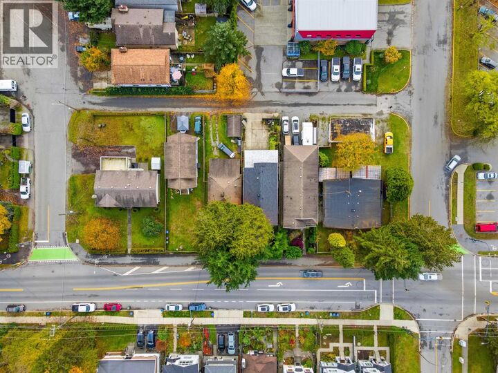 Property Photo:  1376 Prairie Avenue  BC V3B 1T2 