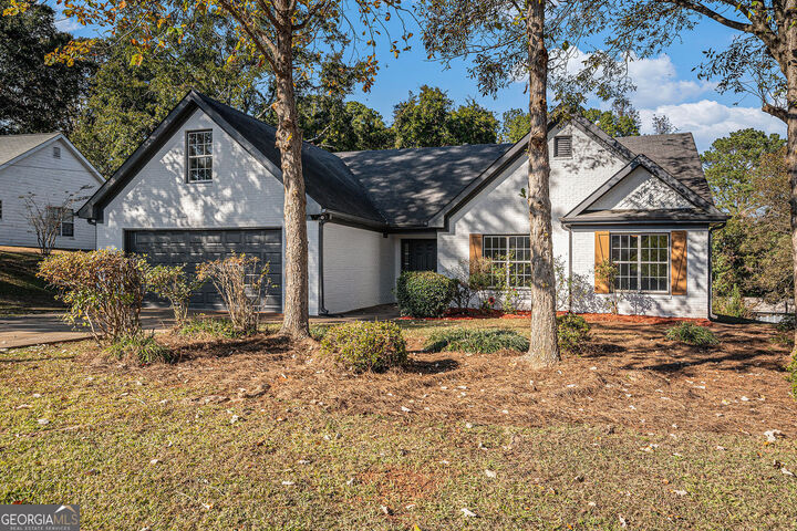 Property Photo: 1861 Crowell Road SW GA 30094