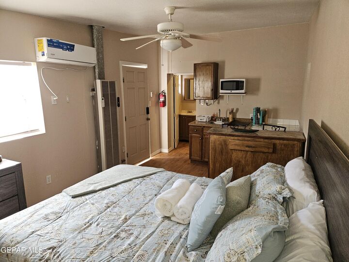 Property Photo: 712 N Ochoa Street TX 79902